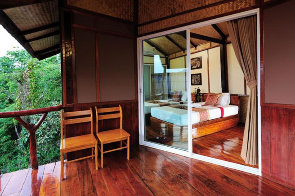 Phuphaya Seaview Resort - Adult Only Islas Phi Phi Habitación foto